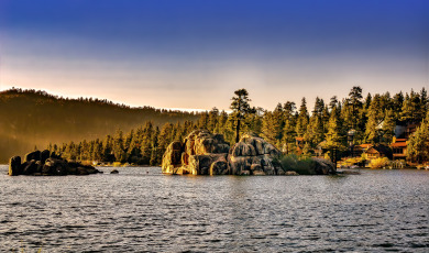 Lake House AC Central Air ! 5 STAR! BEAUTIFUL SLOPE VIEW! Close to everything., , on Big Bear Lake in California - Lakehouse Vacation Rental - Lake Home for rent on LakeHouseVacations.com