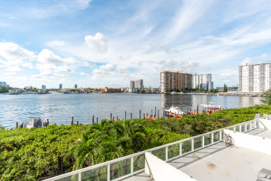 Lake House Renovated condo w amazing bay views walk to the beach, , on Atlantic Ocean - Sunny Isles Beach in Florida - Lakehouse Vacation Rental - Lake Home for rent on LakeHouseVacations.com