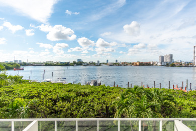 Lake House Renovated condo w amazing bay views walk to the beach, , on Atlantic Ocean - Sunny Isles Beach in Florida - Lakehouse Vacation Rental - Lake Home for rent on LakeHouseVacations.com