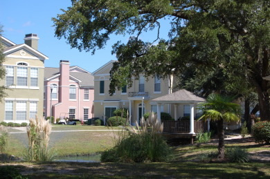 Lake House 1901v Palm Tree Breeze Just a short walk to the Beach, , on Gulf of Mexico - Gulfport  in Mississippi - Lakehouse Vacation Rental - Lake Home for rent on LakeHouseVacations.com
