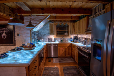  Ad# 22353 lake house for rent on LakeHouseVacations.com, lakehouse, lake home rental, lakehome for rent, vacation, holiday, lodging, lake