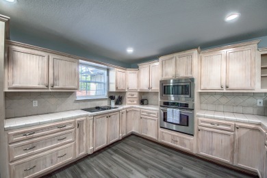Lake House Acorn Hills Private Retreat! Pet Friendly! Shared Pool & Hot Tub!, , on Guadalupe River - Comal County in Texas - Lakehouse Vacation Rental - Lake Home for rent on LakeHouseVacations.com