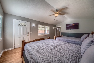 Lake House Acorn Hills Private Retreat! Pet Friendly! Shared Pool & Hot Tub!, , on Guadalupe River - Comal County in Texas - Lakehouse Vacation Rental - Lake Home for rent on LakeHouseVacations.com