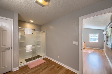 Lake House Acorn Hills Private Retreat! Pet Friendly! Shared Pool & Hot Tub!, , on Guadalupe River - Comal County in Texas - Lakehouse Vacation Rental - Lake Home for rent on LakeHouseVacations.com