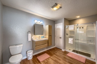 Lake House Acorn Hills Private Retreat! Pet Friendly! Shared Pool & Hot Tub!, , on Guadalupe River - Comal County in Texas - Lakehouse Vacation Rental - Lake Home for rent on LakeHouseVacations.com
