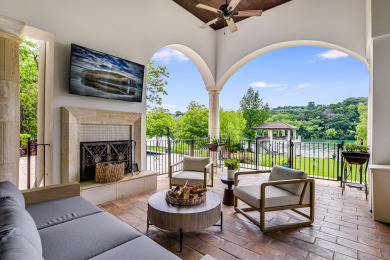 Lake House Above Autograph I New Remodel Lakefront Lake Austin Pool&ampSpa Theater , , on Colorado River - Lake Austin in Texas - Lakehouse Vacation Rental - Lake Home for rent on LakeHouseVacations.com