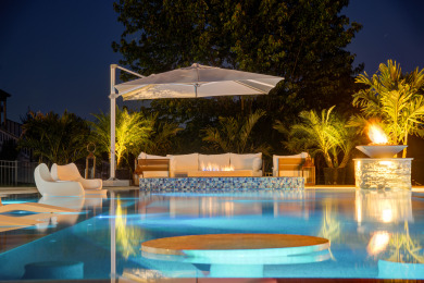 Lake House Above Nashville Lakeside Oasis I Lakefront Pool&ampSpa Game Room I Services, , on Cumberland River - Gallatin in Tennessee - Lakehouse Vacation Rental - Lake Home for rent on LakeHouseVacations.com