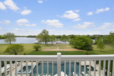 Lake House Above Nashville Lakeside Oasis I Lakefront Pool&ampSpa Game Room I Services, , on Cumberland River - Gallatin in Tennessee - Lakehouse Vacation Rental - Lake Home for rent on LakeHouseVacations.com
