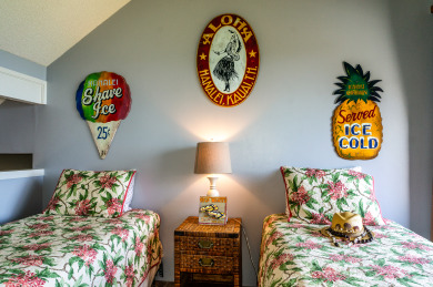 Lake House Top floor with oceanfront views, beach gear, private lanai, pool, , on Kauai - Princeville in Hawaii - Lakehouse Vacation Rental - Lake Home for rent on LakeHouseVacations.com