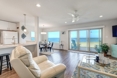 Lake House Unobstructed water views! Lighted half mile long pier access! Pool!, , on Gulf of Mexico - Aransas Bay in Texas - Lakehouse Vacation Rental - Lake Home for rent on LakeHouseVacations.com