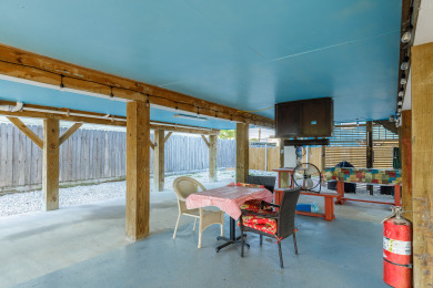 Lake House Private Home w Reserved Parking & Carport Built for Fun Gatherings, , on Gulf of Mexico - Corpus Christi in Texas - Lakehouse Vacation Rental - Lake Home for rent on LakeHouseVacations.com