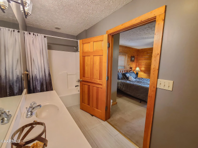  Ad# 22536 lake house for rent on LakeHouseVacations.com, lakehouse, lake home rental, lakehome for rent, vacation, holiday, lodging, lake