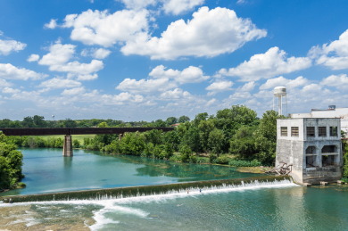 Lake House A Unique Texas Hill Country Glamping Experience, pet friendly! Great AC!, , on Guadalupe River - Comal County in Texas - Lakehouse Vacation Rental - Lake Home for rent on LakeHouseVacations.com