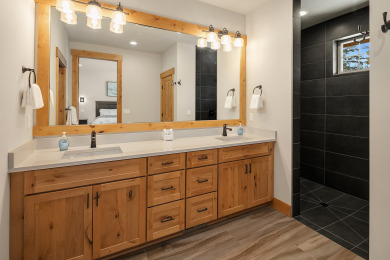 Lake House Luxurious Mountain Estate! Hot Tub WiFi Game Room and more!, , on Lake Cle Elum in Washington - Lakehouse Vacation Rental - Lake Home for rent on LakeHouseVacations.com