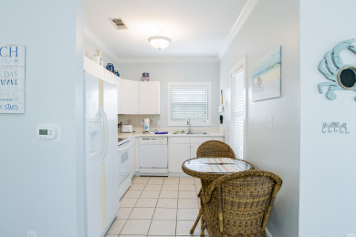 Lake House Cute Bungalow! Awesome Amenities! The Best Pool! 3 Minutes To White Beach!, , on Gulf of Mexico - Pensacola in Florida - Lakehouse Vacation Rental - Lake Home for rent on LakeHouseVacations.com