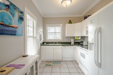 Lake House Vacation Oasis Resort Condo with Lush Pool & Tiki Bar for Ultimate Relaxation, , on Gulf of Mexico - Pensacola in Florida - Lakehouse Vacation Rental - Lake Home for rent on LakeHouseVacations.com