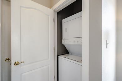 Lake House Vacation Oasis Resort Condo with Lush Pool & Tiki Bar for Ultimate Relaxation, , on Gulf of Mexico - Pensacola in Florida - Lakehouse Vacation Rental - Lake Home for rent on LakeHouseVacations.com