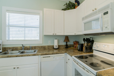 Lake House Tropical Haven Resort Condo Retreat with Oasis Pool and Poolside Tiki Bar, , on Gulf of Mexico - Pensacola in Florida - Lakehouse Vacation Rental - Lake Home for rent on LakeHouseVacations.com