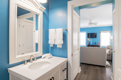 Lake House Luxury Condo Offers Lagoon Oasis Pool, Proximity to White Beaches Sea Esta, , on Gulf of Mexico - Pensacola in Florida - Lakehouse Vacation Rental - Lake Home for rent on LakeHouseVacations.com