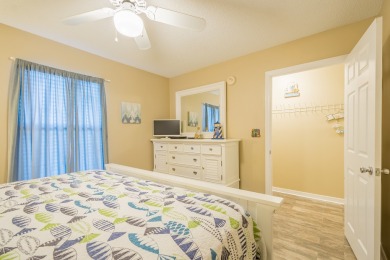 Lake House White Beaches! Grand Caribbean West Wants To Be Your Favorite Vacay Home. , , on Gulf of Mexico - Pensacola in Florida - Lakehouse Vacation Rental - Lake Home for rent on LakeHouseVacations.com