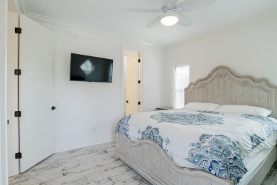 Lake House Coastal Elegance Condo with Serene Oasis Pool Close to White Sand Beaches, , on Gulf of Mexico - Pensacola in Florida - Lakehouse Vacation Rental - Lake Home for rent on LakeHouseVacations.com