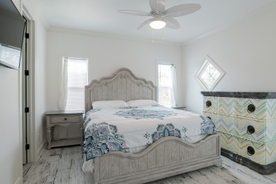 Lake House Coastal Elegance Condo with Serene Oasis Pool Close to White Sand Beaches, , on Gulf of Mexico - Pensacola in Florida - Lakehouse Vacation Rental - Lake Home for rent on LakeHouseVacations.com