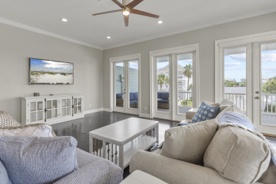 Lake House Upscale Vacation Home Within Walking Distance To Johnson Beach In Perdido Key, , on Gulf of Mexico - Pensacola in Florida - Lakehouse Vacation Rental - Lake Home for rent on LakeHouseVacations.com