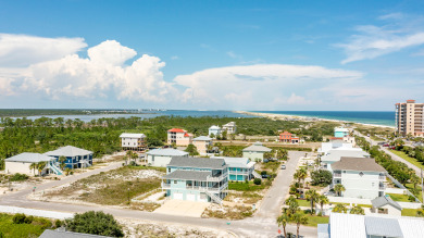 Lake House Upscale Vacation Home Within Walking Distance To Johnson Beach In Perdido Key, , on Gulf of Mexico - Pensacola in Florida - Lakehouse Vacation Rental - Lake Home for rent on LakeHouseVacations.com