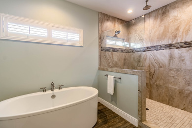 Lake House Upscale Vacation Home Within Walking Distance To Johnson Beach In Perdido Key, , on Gulf of Mexico - Pensacola in Florida - Lakehouse Vacation Rental - Lake Home for rent on LakeHouseVacations.com