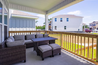 Lake House Bring The Whole Family And Friends, Too! White Beaches Are Waiting! , , on Gulf of Mexico - Pensacola in Florida - Lakehouse Vacation Rental - Lake Home for rent on LakeHouseVacations.com