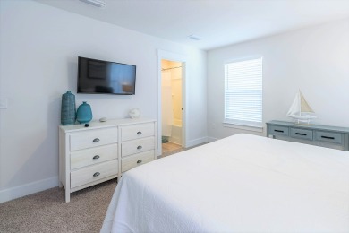 Lake House Bring The Whole Family And Friends, Too! White Beaches Are Waiting! , , on Gulf of Mexico - Pensacola in Florida - Lakehouse Vacation Rental - Lake Home for rent on LakeHouseVacations.com