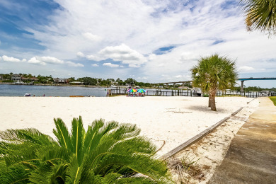 Lake House Discover Tranquility Banana Bay Resort's Home Near All the Action!, , on Gulf of Mexico - Pensacola in Florida - Lakehouse Vacation Rental - Lake Home for rent on LakeHouseVacations.com