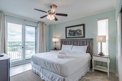 Lake House Seaside Sanctuary Beach Colony's Beachfront Condo Invites Tranquility!, , on Gulf of Mexico - Pensacola in Florida - Lakehouse Vacation Rental - Lake Home for rent on LakeHouseVacations.com