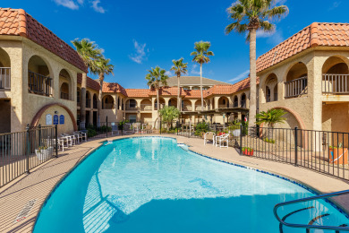 Lake House Beachside First-Floor Condo, Just Steps from the Sand & Pool, , on Gulf of Mexico - Corpus Christi in Texas - Lakehouse Vacation Rental - Lake Home for rent on LakeHouseVacations.com