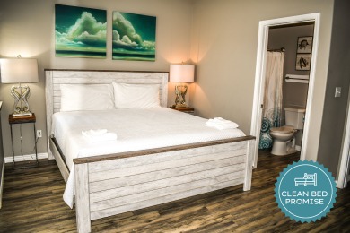 Lake House Cozy Dog-Friendly Vacation home w2 Heated Pools, Just Steps from the Beach, , on Gulf of Mexico - Corpus Christi in Texas - Lakehouse Vacation Rental - Lake Home for rent on LakeHouseVacations.com