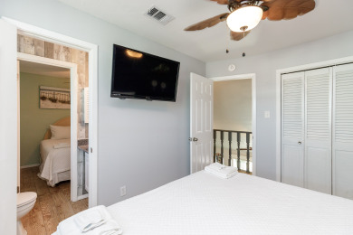 Lake House Pet-Friendly Waterfront Condo with Pool, Fishing Dock, , on Gulf of Mexico - Corpus Christi in Texas - Lakehouse Vacation Rental - Lake Home for rent on LakeHouseVacations.com