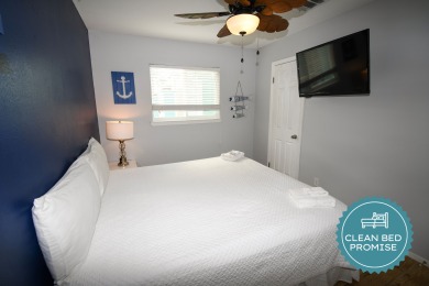Lake House Pet-Friendly Waterfront Condo with Pool, Fishing Dock, , on Gulf of Mexico - Corpus Christi in Texas - Lakehouse Vacation Rental - Lake Home for rent on LakeHouseVacations.com