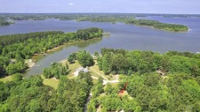 Lake House Rooted In Love, , on Kerr Lake / Buggs Island in Virginia - Lakehouse Vacation Rental - Lake Home for rent on LakeHouseVacations.com