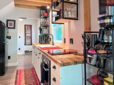 Lake House Rooted In Love, , on Kerr Lake / Buggs Island in Virginia - Lakehouse Vacation Rental - Lake Home for rent on LakeHouseVacations.com