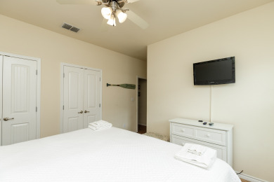 Lake House Pet-Friendly Retreat wa Private Patio, Tropical Pool, & in a Great Location!, , on Gulf of Mexico - Corpus Christi in Texas - Lakehouse Vacation Rental - Lake Home for rent on LakeHouseVacations.com