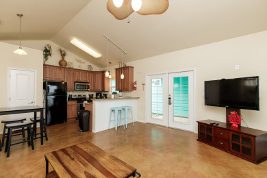 Lake House Pet-Friendly Retreat wa Private Patio, Tropical Pool, & in a Great Location!, , on Gulf of Mexico - Corpus Christi in Texas - Lakehouse Vacation Rental - Lake Home for rent on LakeHouseVacations.com