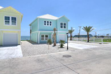 Lake House Fulton Breeze! Waterfront, Pool, Private Hottub, Walk to Restaurants and Pier, , on Gulf of Mexico - Aransas Bay in Texas - Lakehouse Vacation Rental - Lake Home for rent on LakeHouseVacations.com