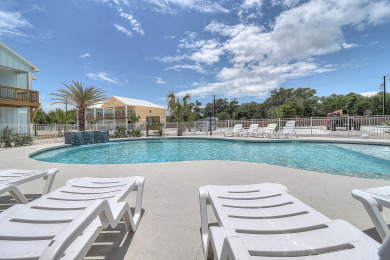 Lake House Fulton Breeze! Waterfront, Pool, Private Hottub, Walk to Restaurants and Pier, , on Gulf of Mexico - Aransas Bay in Texas - Lakehouse Vacation Rental - Lake Home for rent on LakeHouseVacations.com