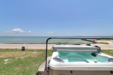 Lake House Fulton Breeze! Waterfront, Pool, Private Hottub, Walk to Restaurants and Pier, , on Gulf of Mexico - Aransas Bay in Texas - Lakehouse Vacation Rental - Lake Home for rent on LakeHouseVacations.com