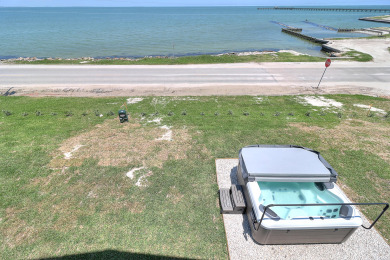 Lake House Fulton Breeze! Waterfront, Pool, Private Hottub, Walk to Restaurants and Pier, , on Gulf of Mexico - Aransas Bay in Texas - Lakehouse Vacation Rental - Lake Home for rent on LakeHouseVacations.com