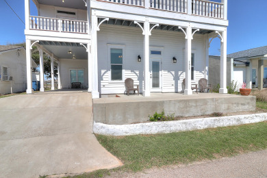 Lake House Historic waterfront home with amazing Aransas Bay views! 200 ft pier access!, , on Gulf of Mexico - Aransas Bay in Texas - Lakehouse Vacation Rental - Lake Home for rent on LakeHouseVacations.com