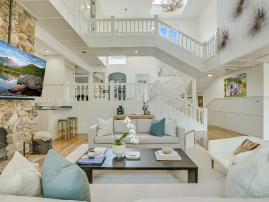 Lake House Above Austin Icon Waterfront I Lake Austin Pool I Game Room I Family, , on Colorado River - Lake Austin in Texas - Lakehouse Vacation Rental - Lake Home for rent on LakeHouseVacations.com