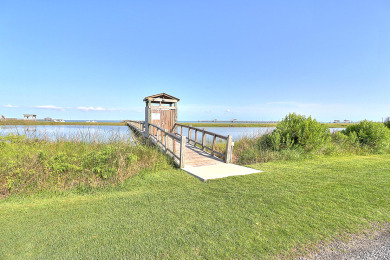 Lake House Pier access! Beautiful pool! 3 bedroom, 2.5 bathroom home in Rockport!, , on Gulf of Mexico - Aransas Bay in Texas - Lakehouse Vacation Rental - Lake Home for rent on LakeHouseVacations.com