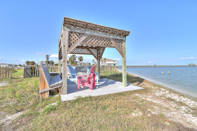 Lake House Pier access! Beautiful pool! 3 bedroom, 2.5 bathroom home in Rockport!, , on Gulf of Mexico - Aransas Bay in Texas - Lakehouse Vacation Rental - Lake Home for rent on LakeHouseVacations.com