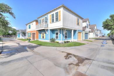 Lake House Pier access! Beautiful pool! 3 bedroom, 2.5 bathroom home in Rockport!, , on Gulf of Mexico - Aransas Bay in Texas - Lakehouse Vacation Rental - Lake Home for rent on LakeHouseVacations.com